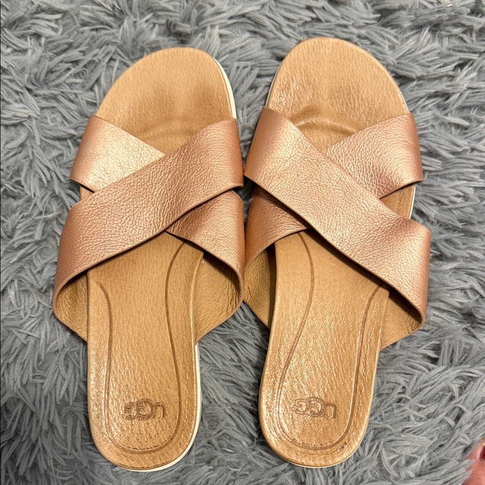 Ugg Women's Metallic Rose Gold Crisscross Slide Sandals